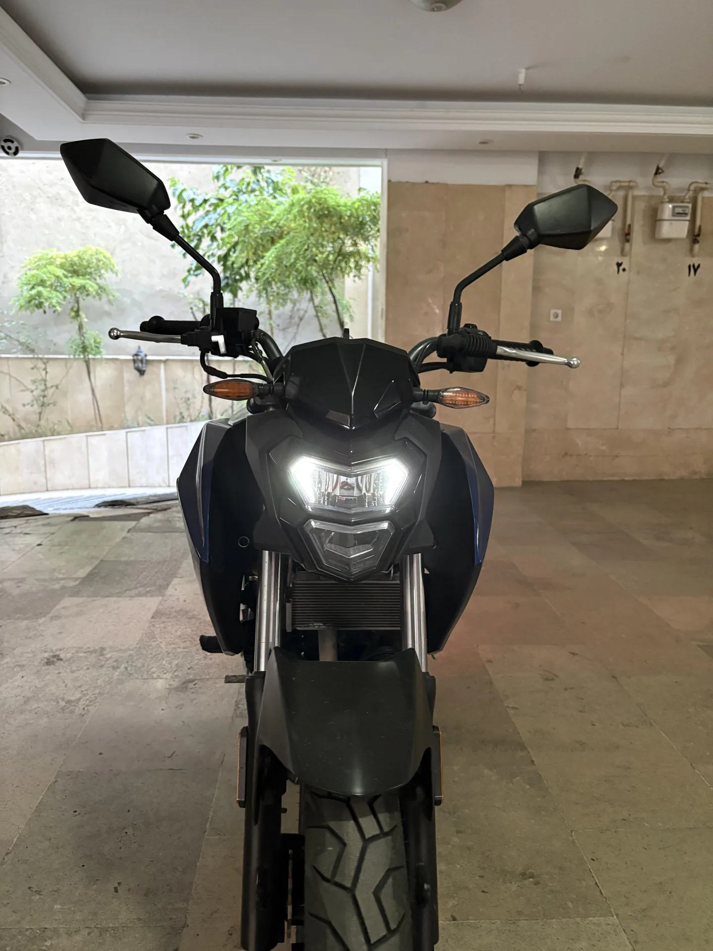 اس وای ام گلکسی NA 180
