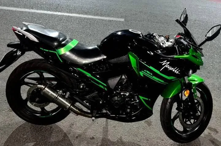 مگلی 200R