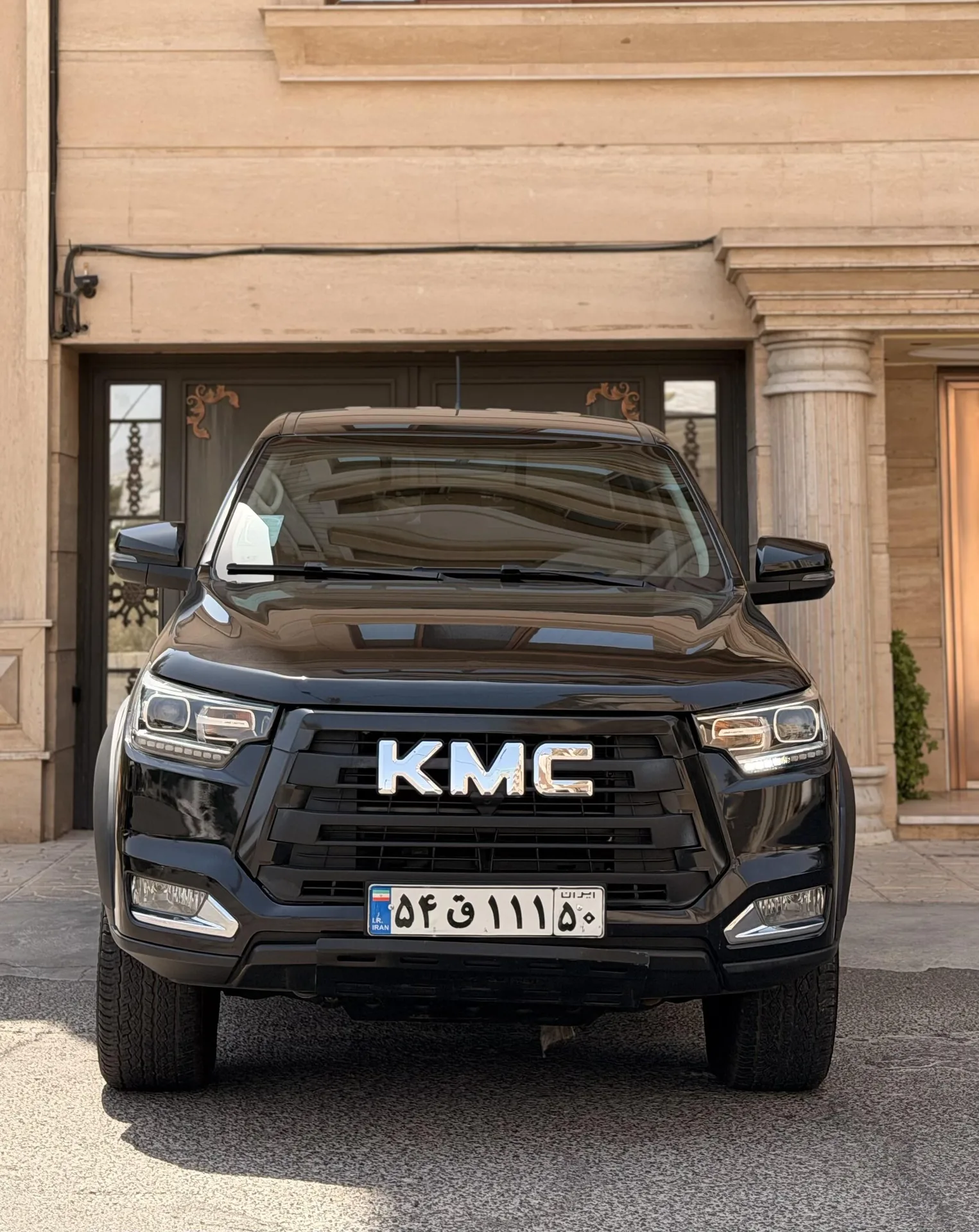 کی ام سی  T8 4