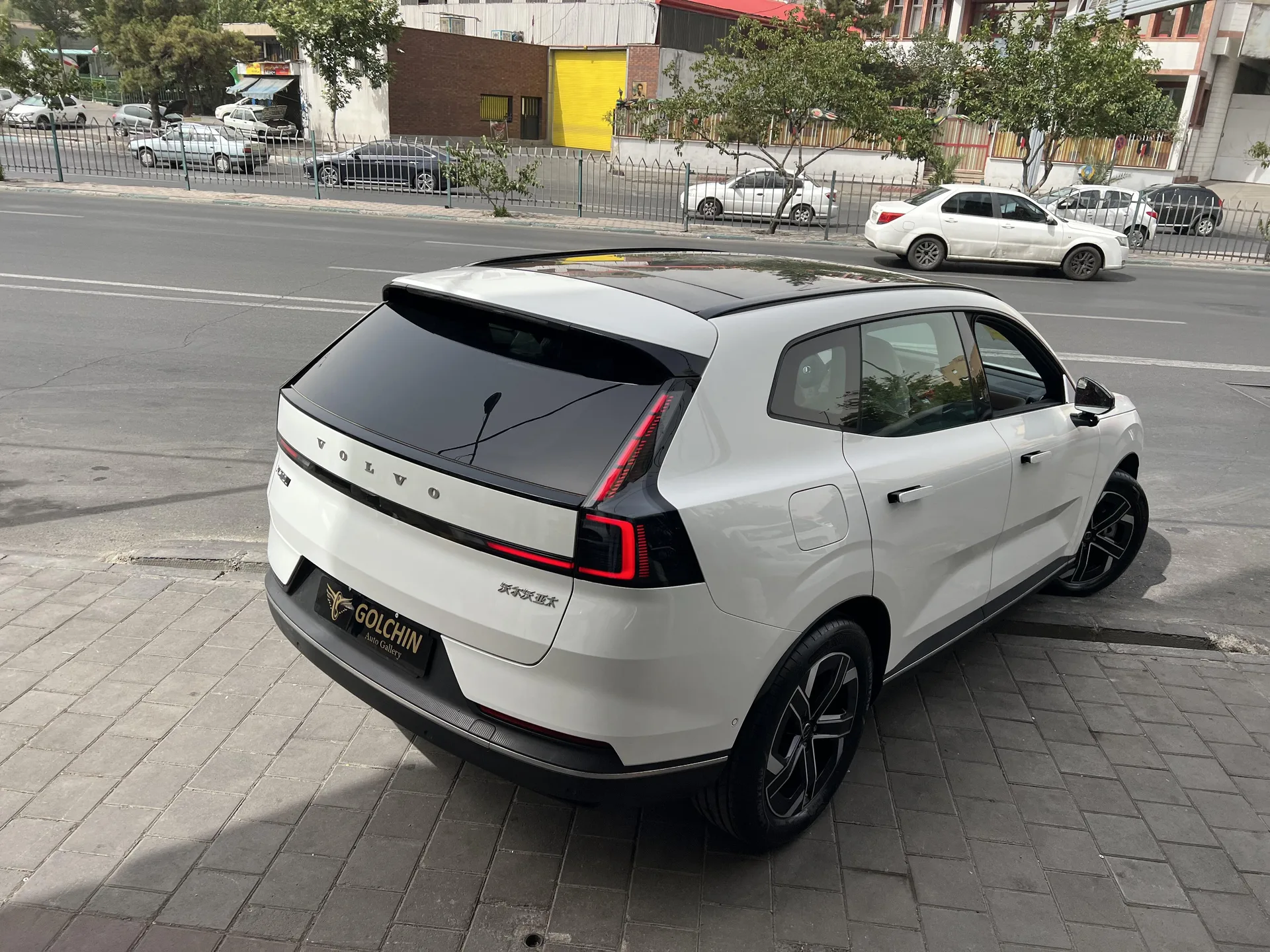 ولوو  XC70 11