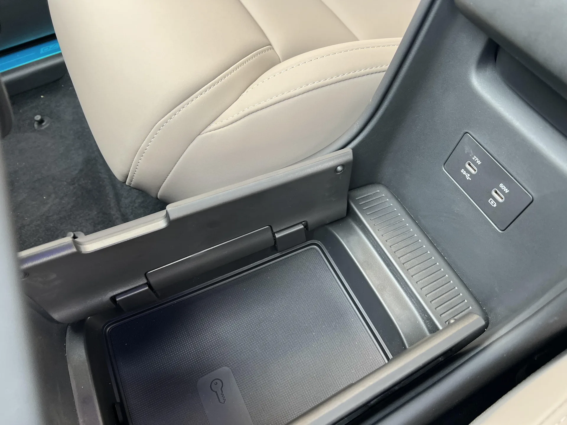 ولوو  XC70 28