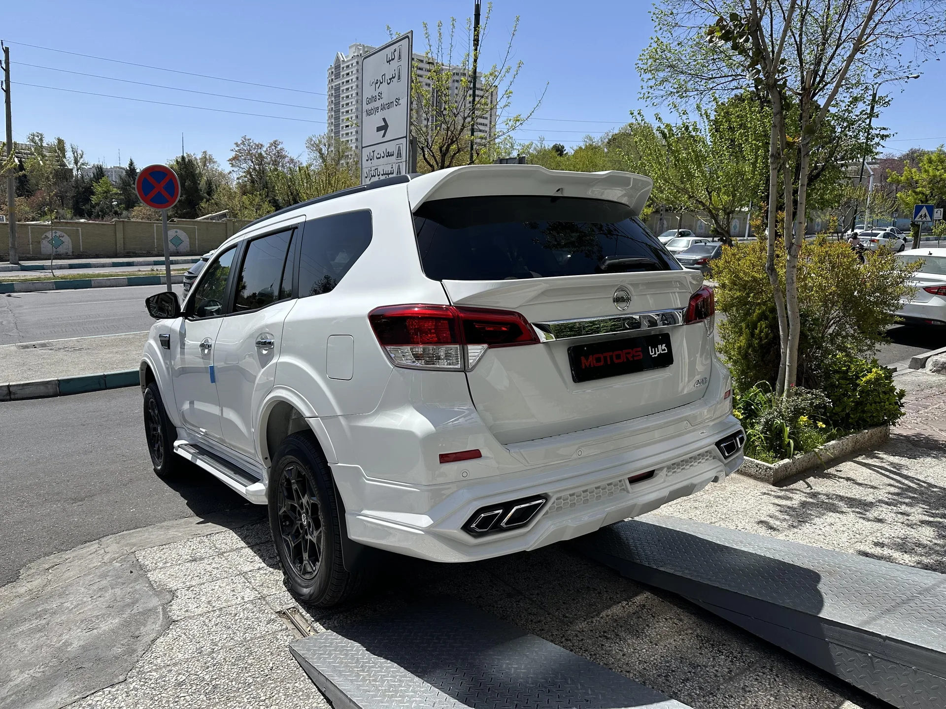 نیسان  ترا 2