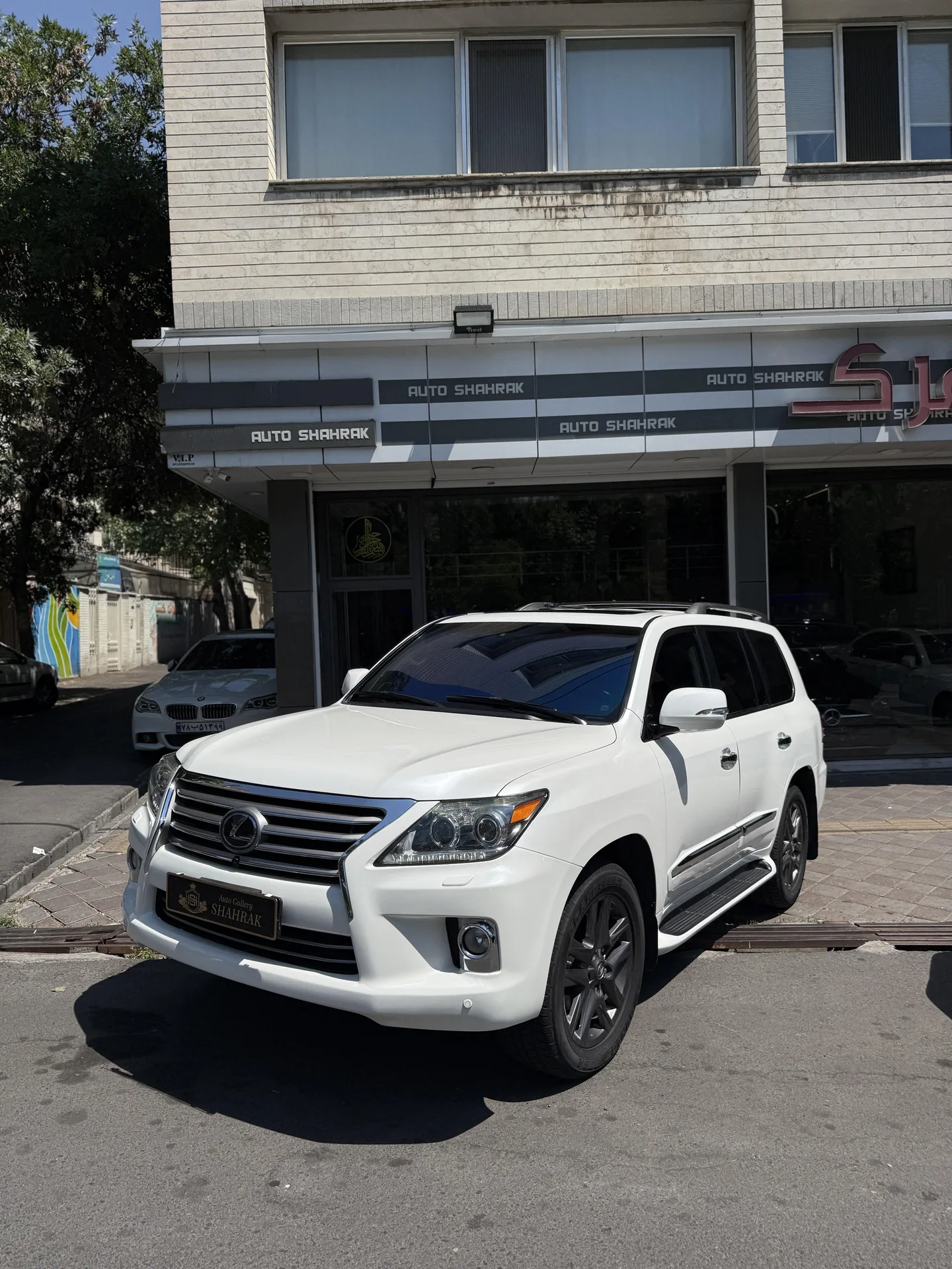 لکسوس  LX 2