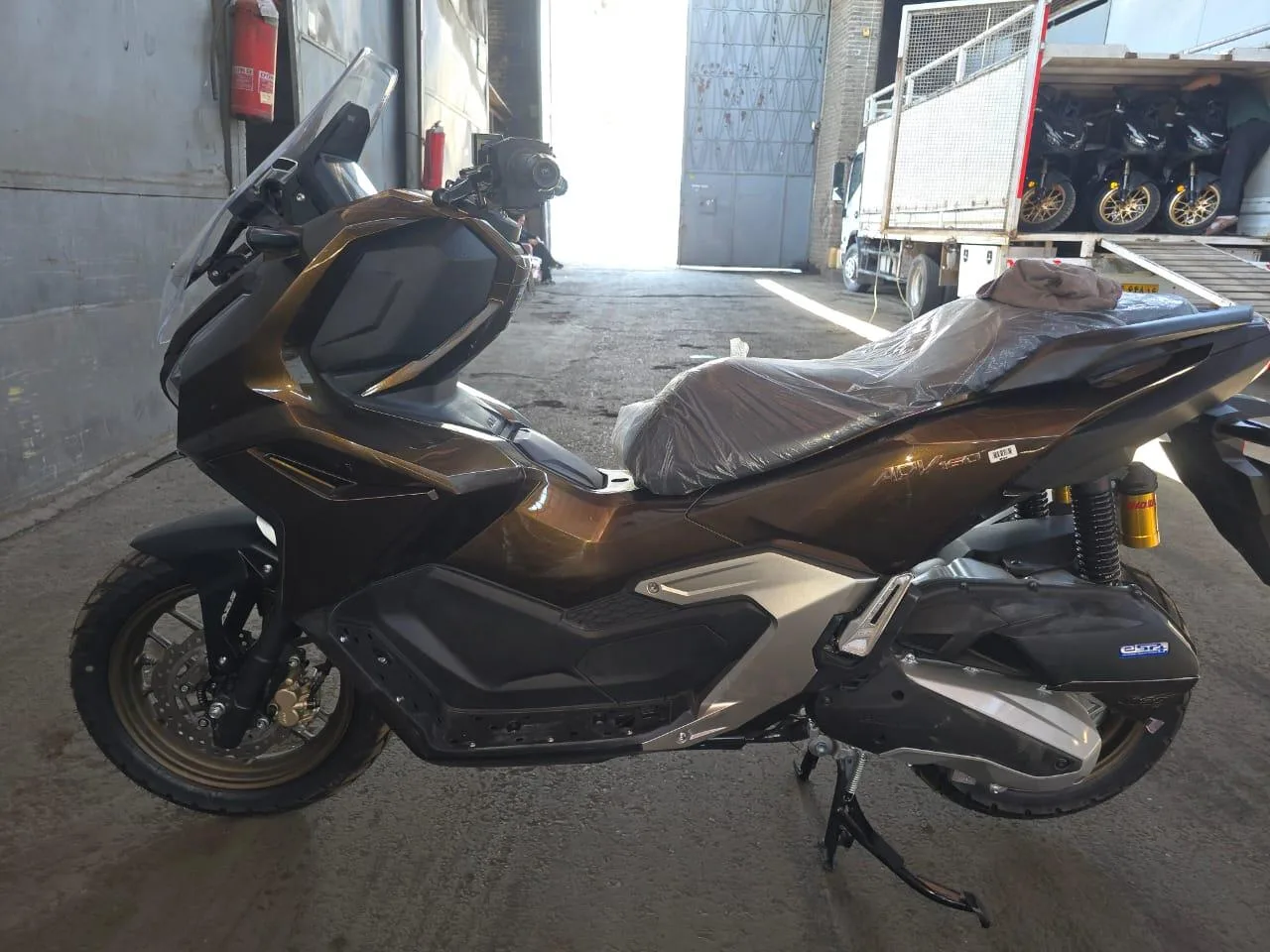 هوندا ADV 160