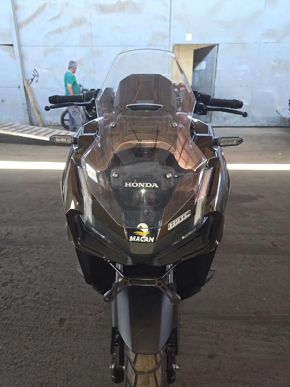 هوندا  ADV 160 2