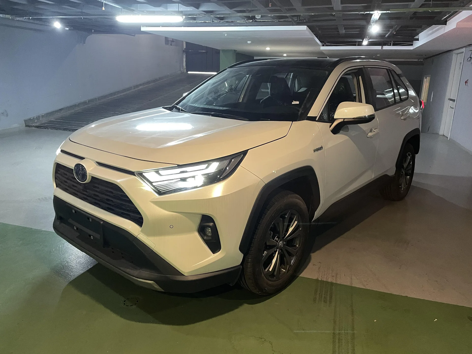 تویوتا  راوفور هیبرید 5