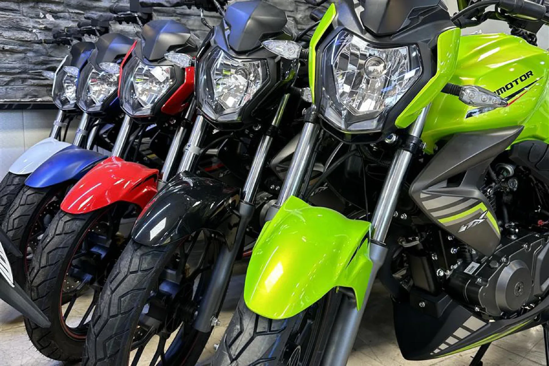 کیو جی موتور  NX 150 3