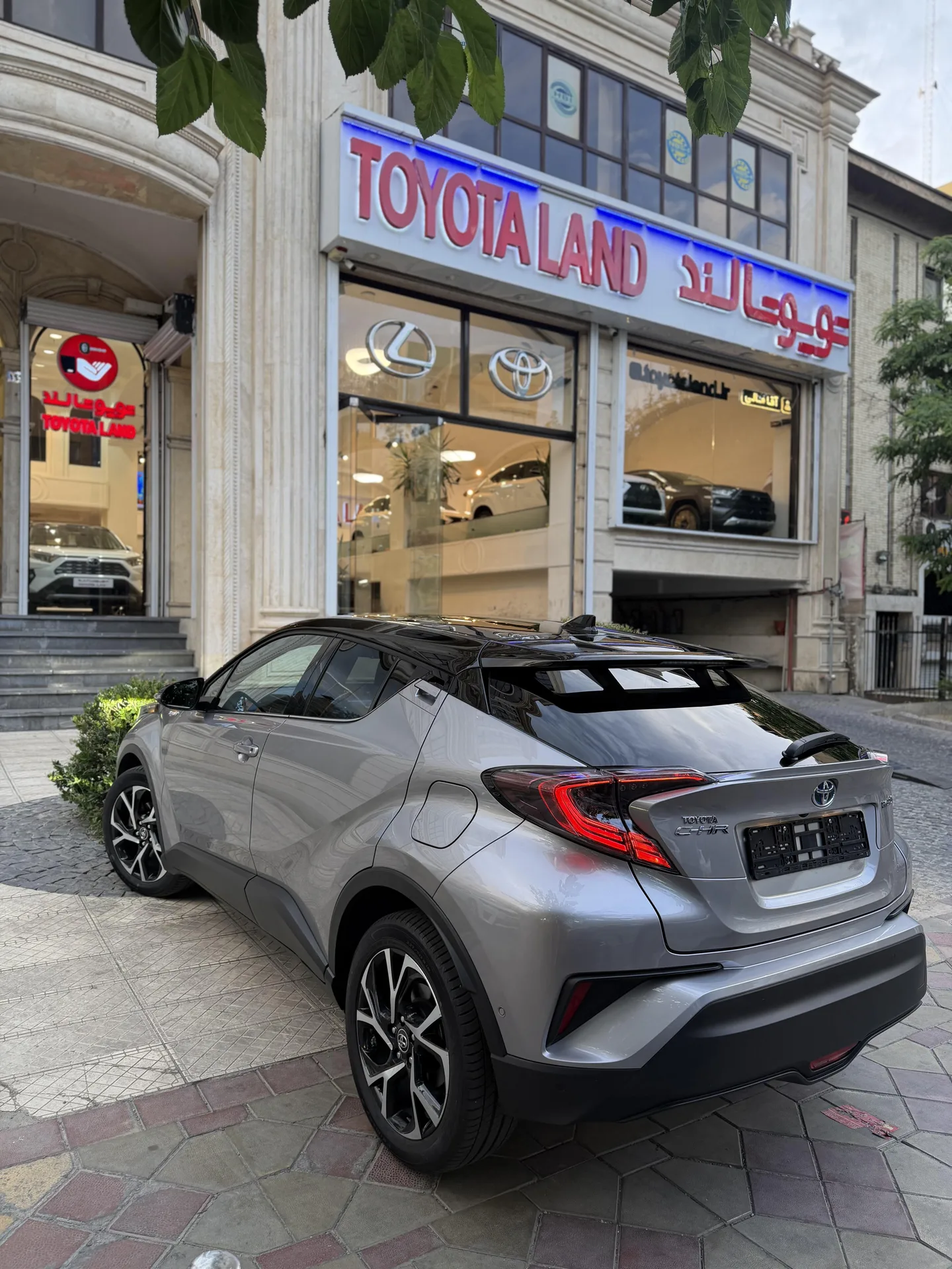 تویوتا  C-HR هیبرید 2