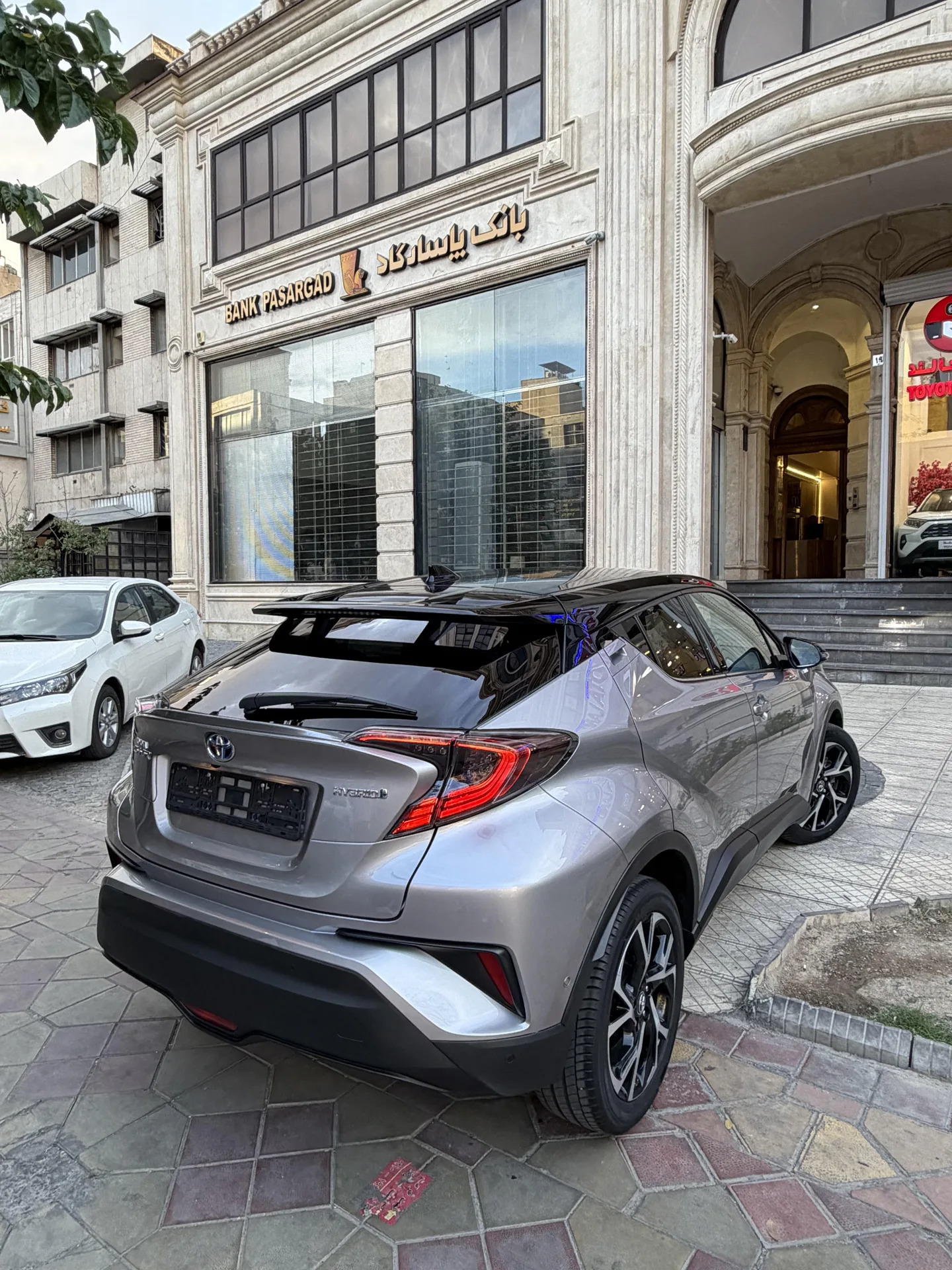 تویوتا  C-HR هیبرید 3