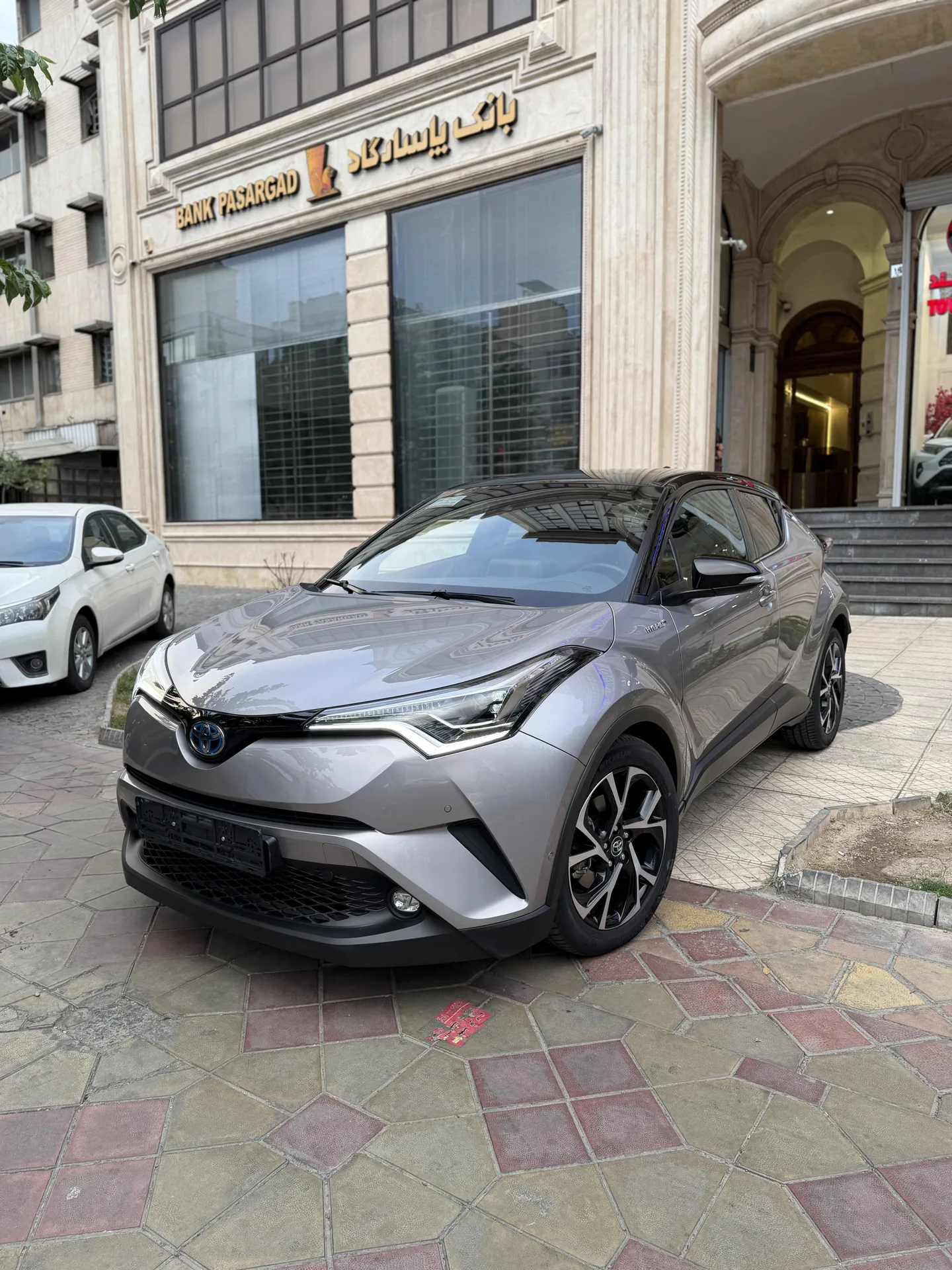تویوتا  C-HR هیبرید 4
