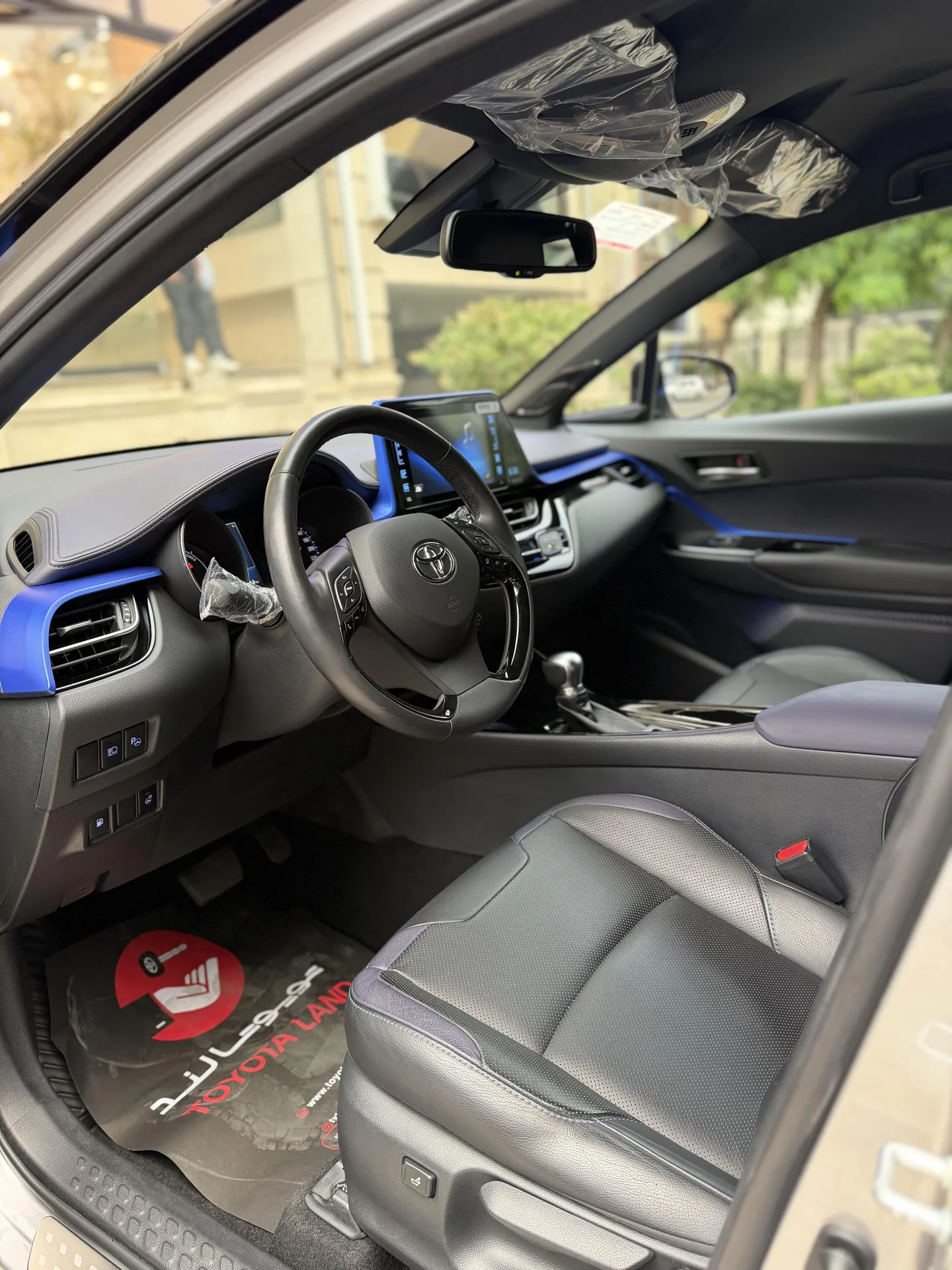 تویوتا  C-HR هیبرید 7