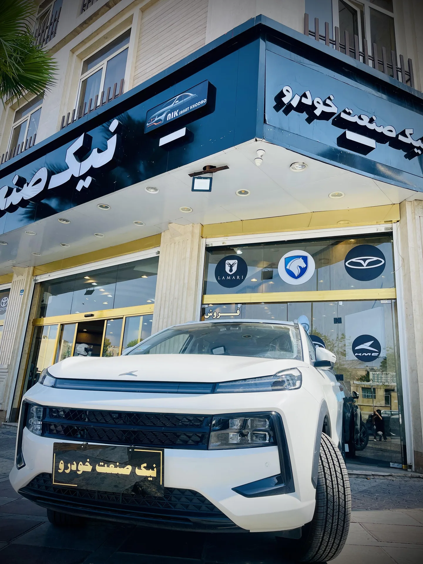 کی ام سی  SR6 2