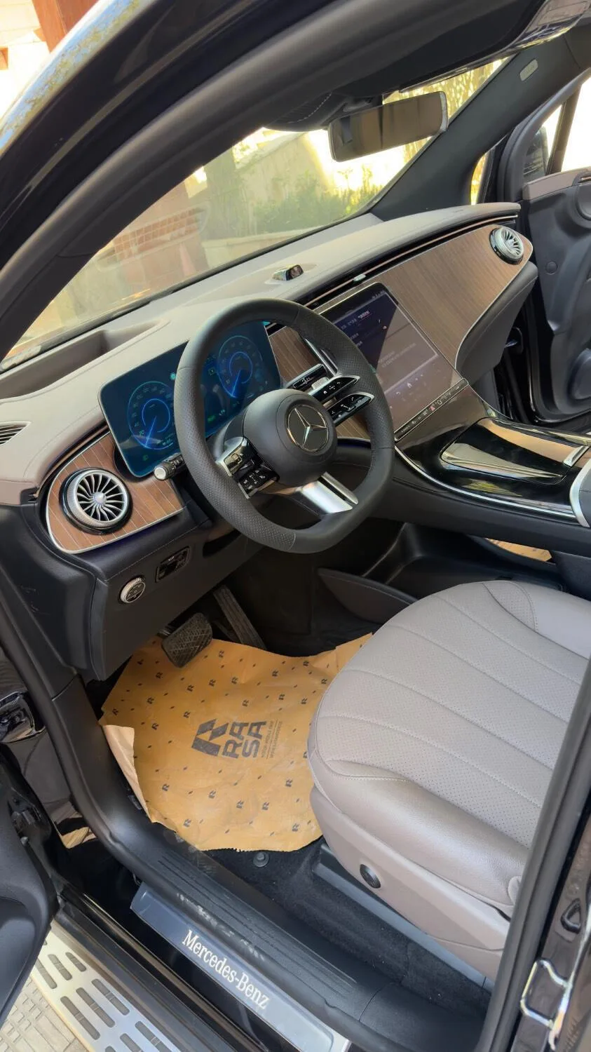بنز  EQE SUV 4