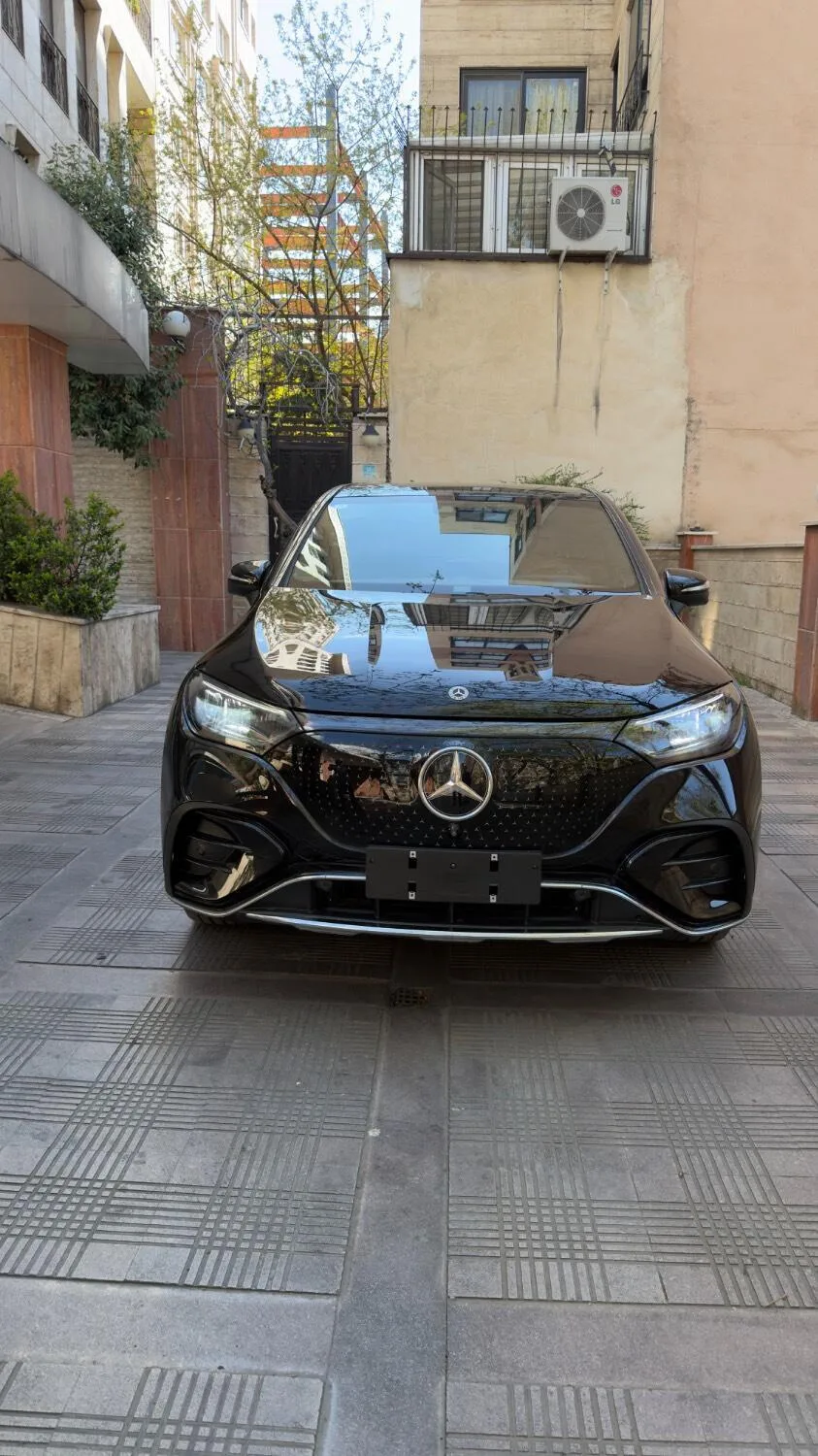 بنز  EQE SUV 5