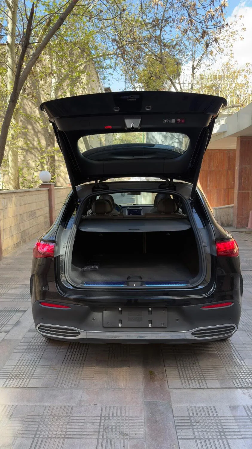 بنز  EQE SUV 6