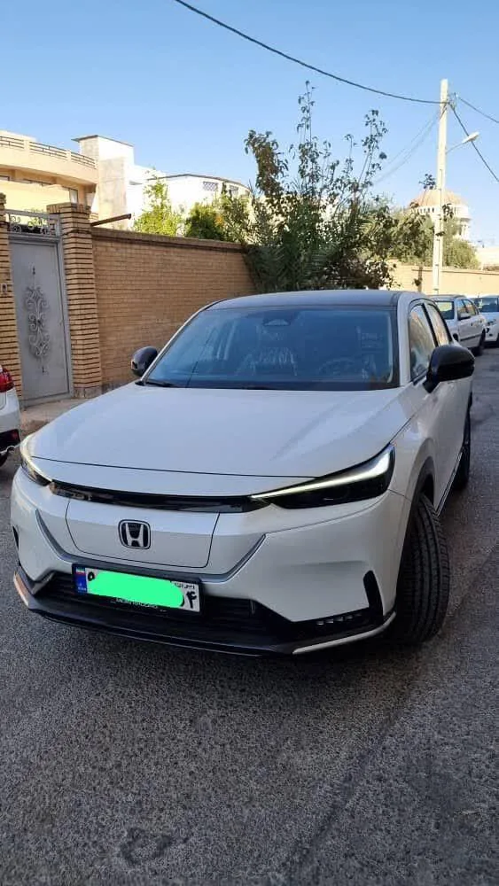 هوندا eNS1