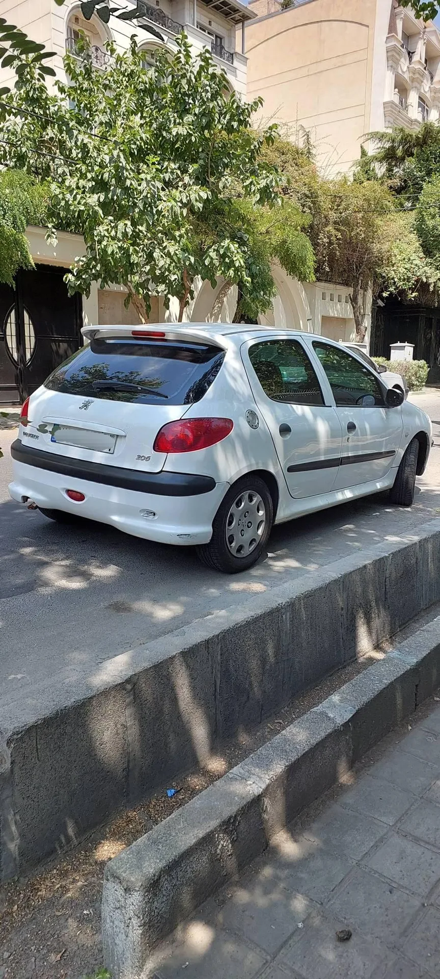 پژو  206 4