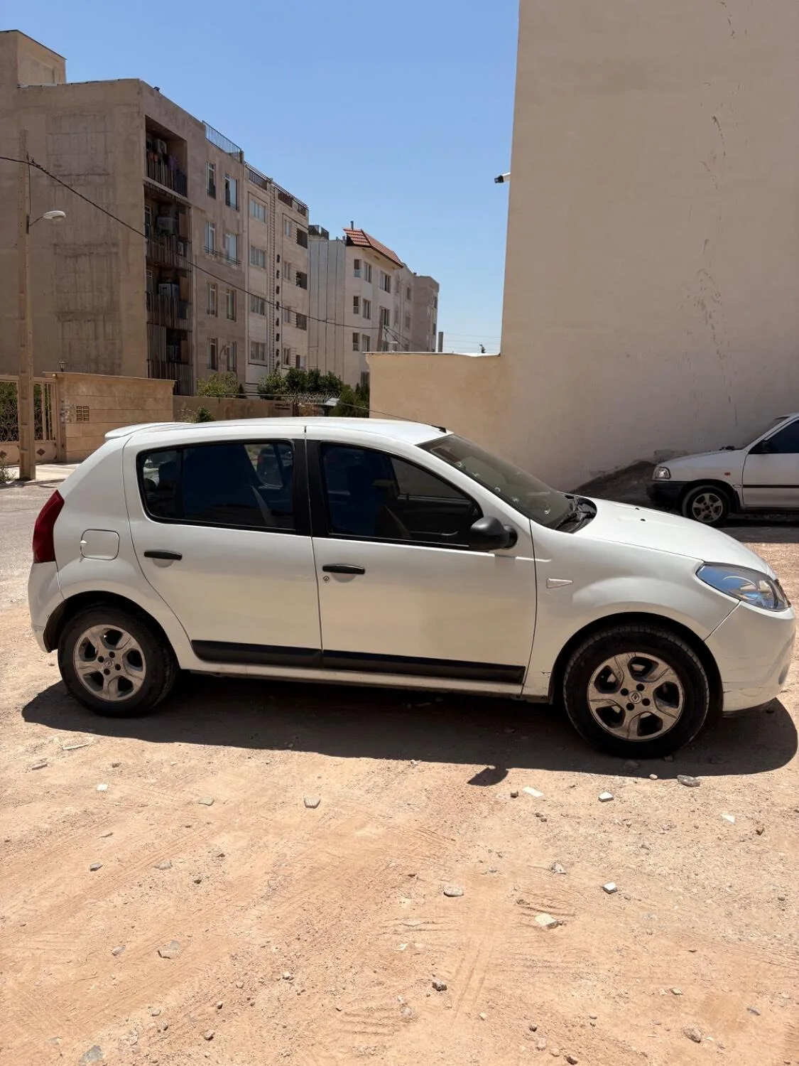 رنو ساندرو