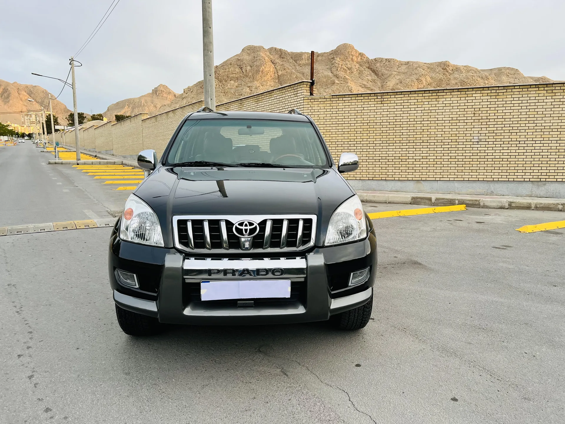 تویوتا  پرادو  چهار در 2