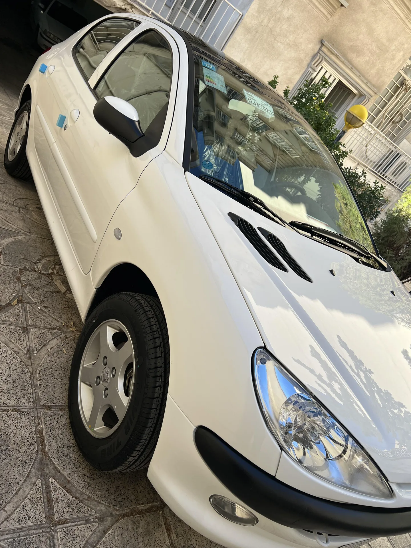 پژو  206