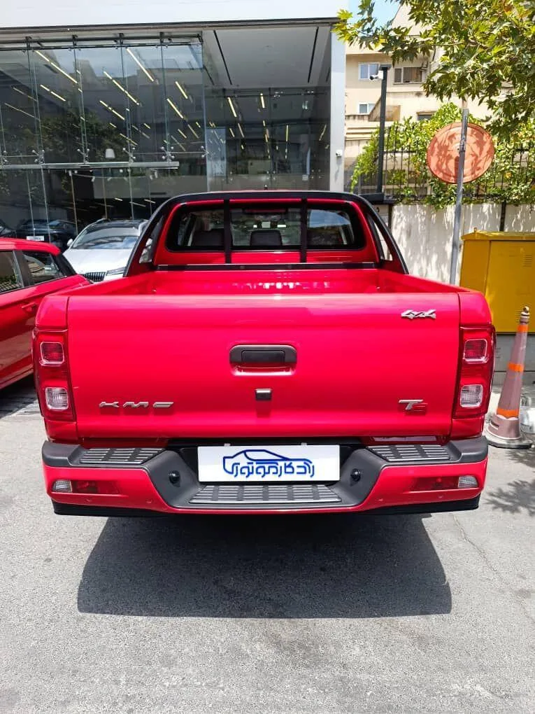 کی ام سی  T8 2