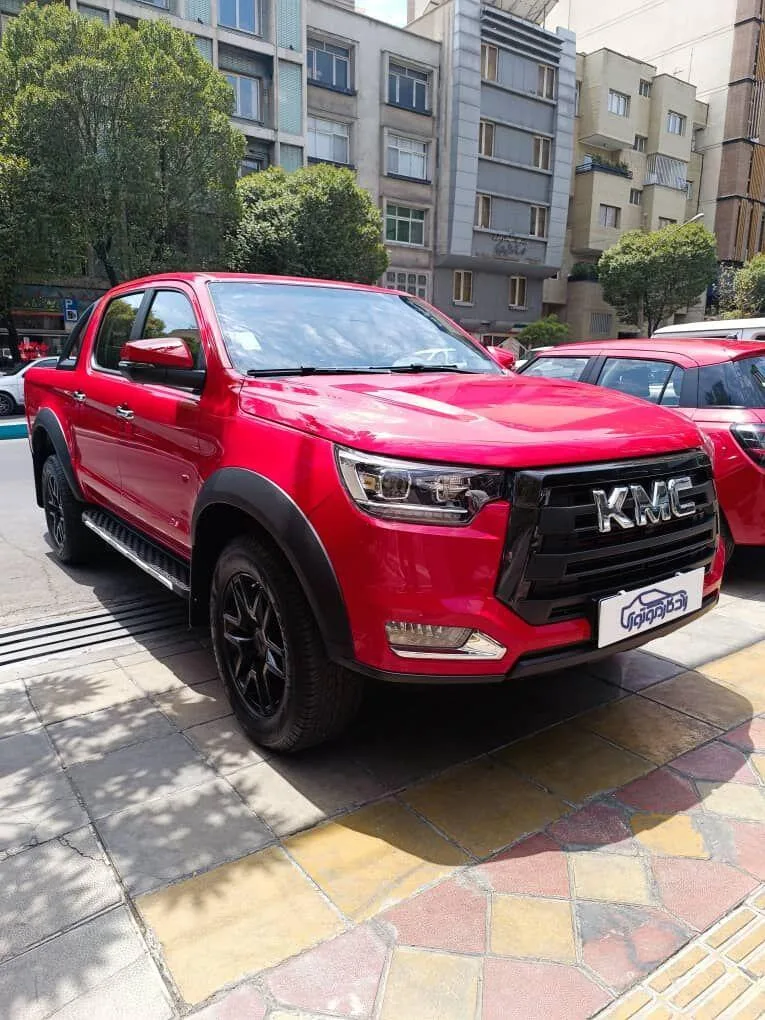 کی ام سی  T8 4