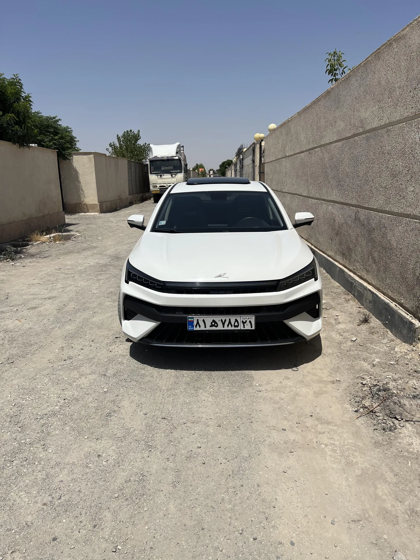کی ام سی  J7 3