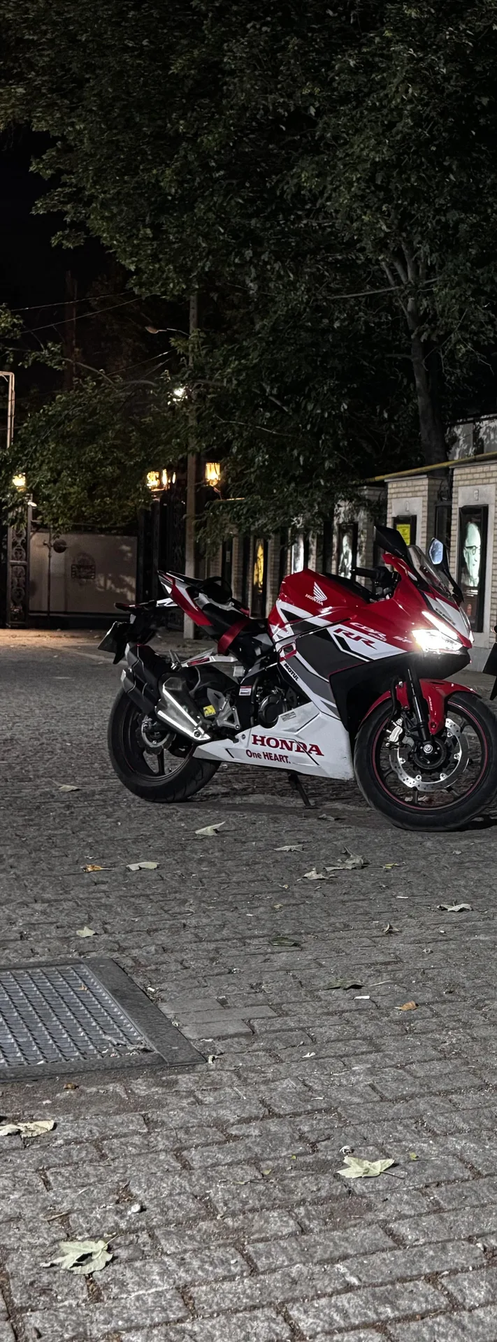 هوندا  CBR 250 2
