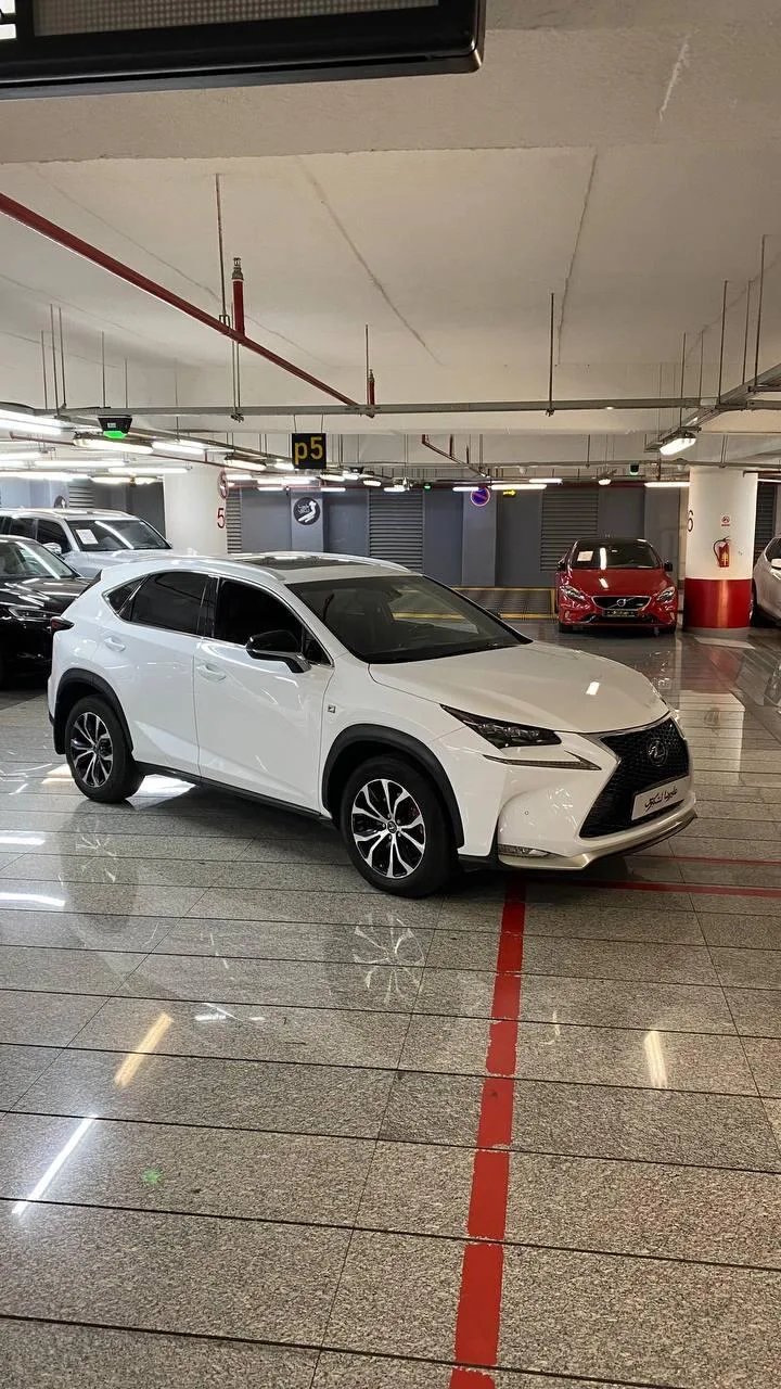 لکسوس NX