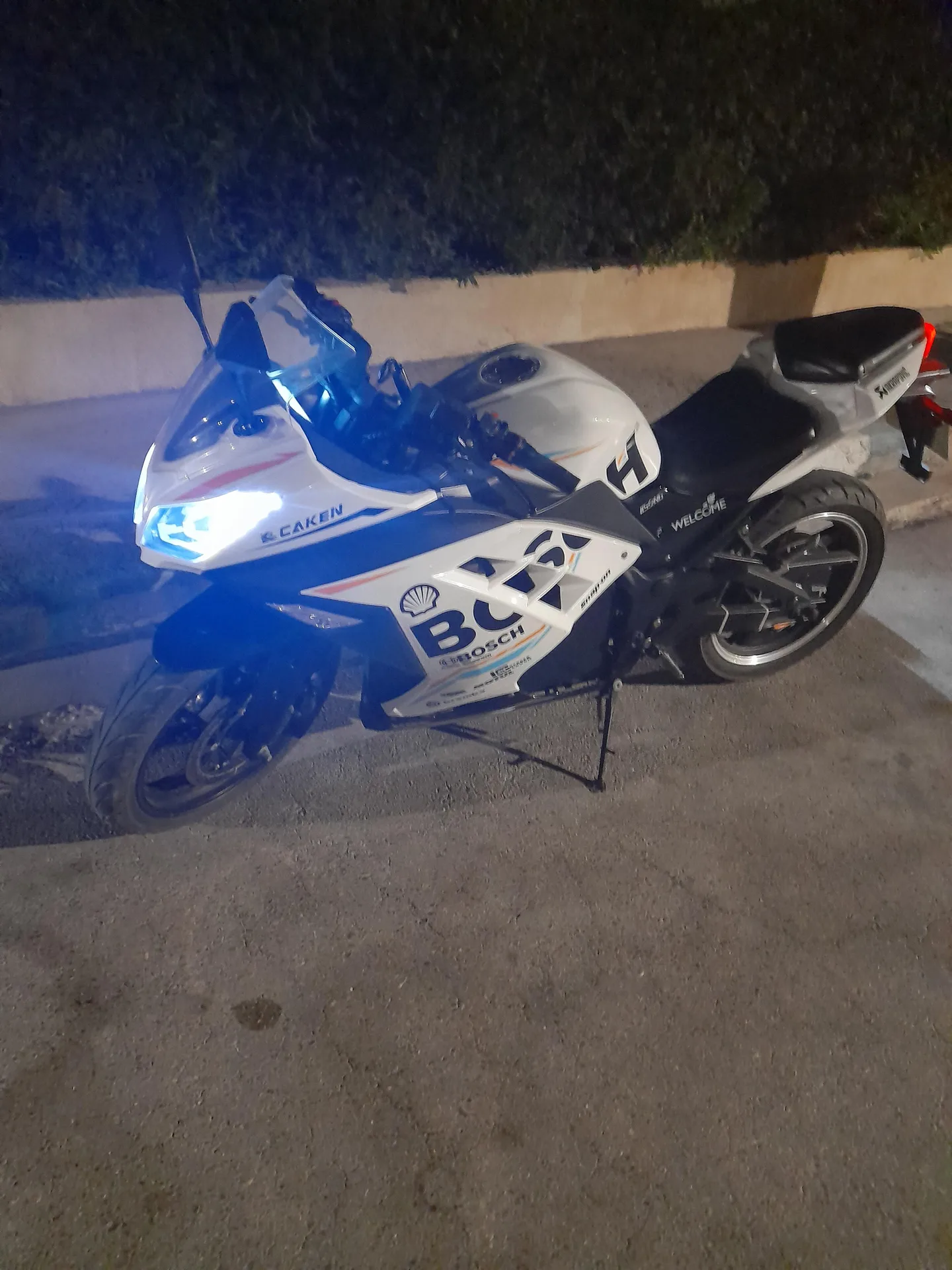 توسن SR7