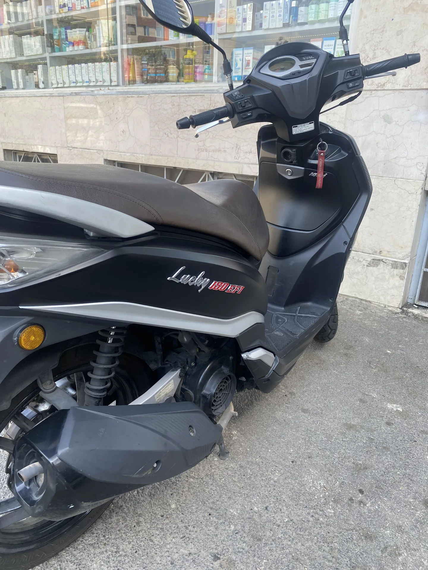 اس وای ام  لاکی 180 2