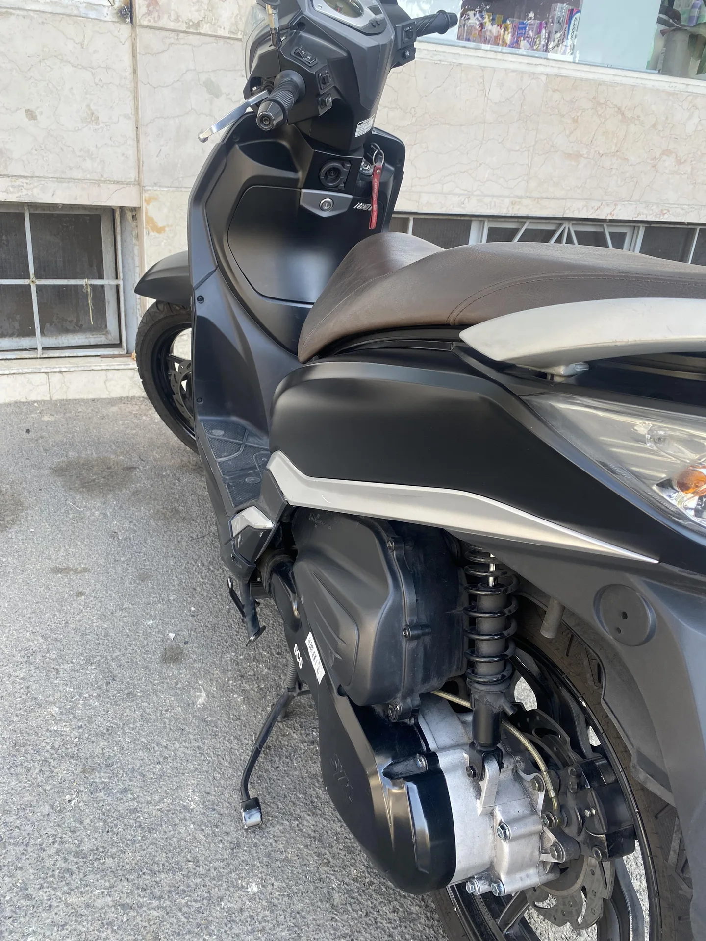 اس وای ام  لاکی 180 3