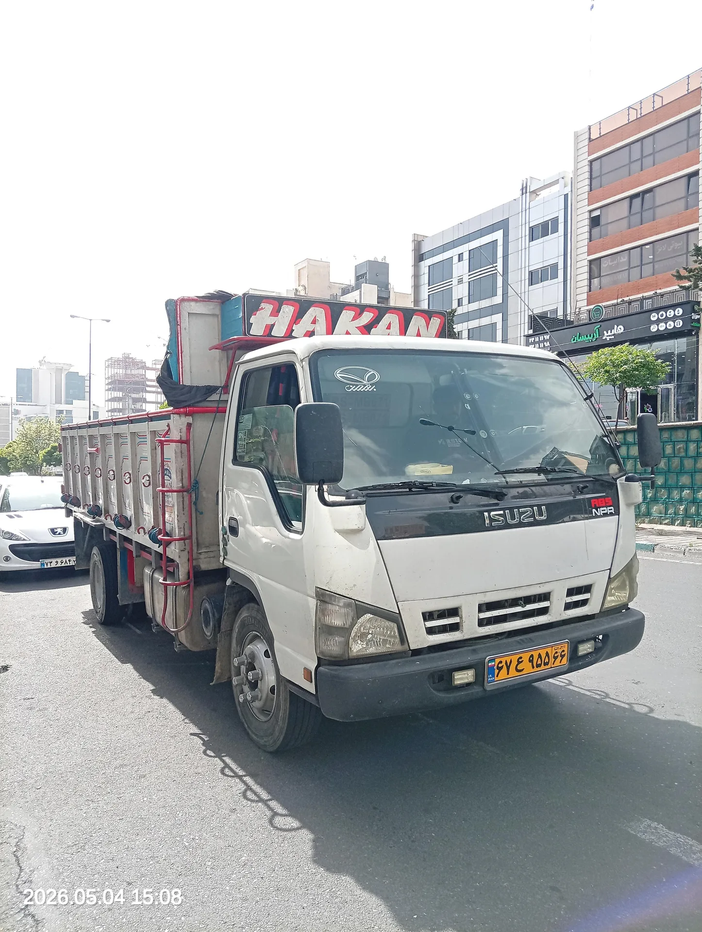ایسوزو  سری F 4