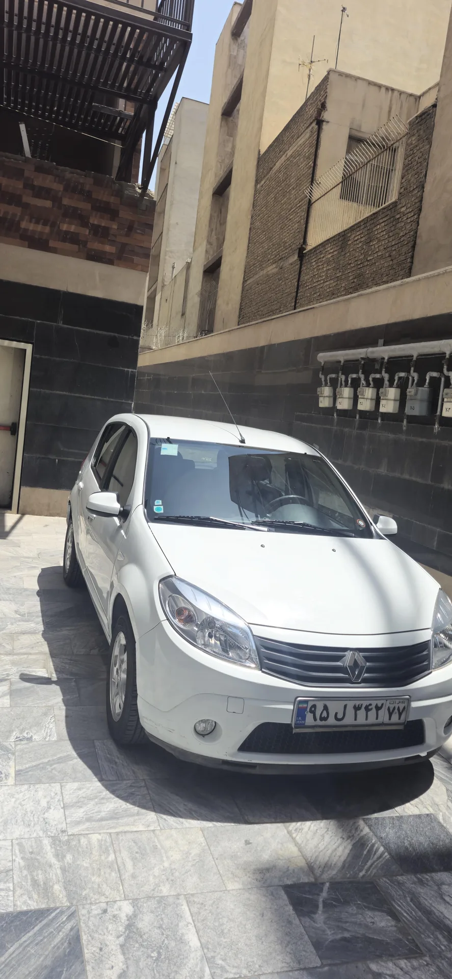 رنو  ساندرو 4