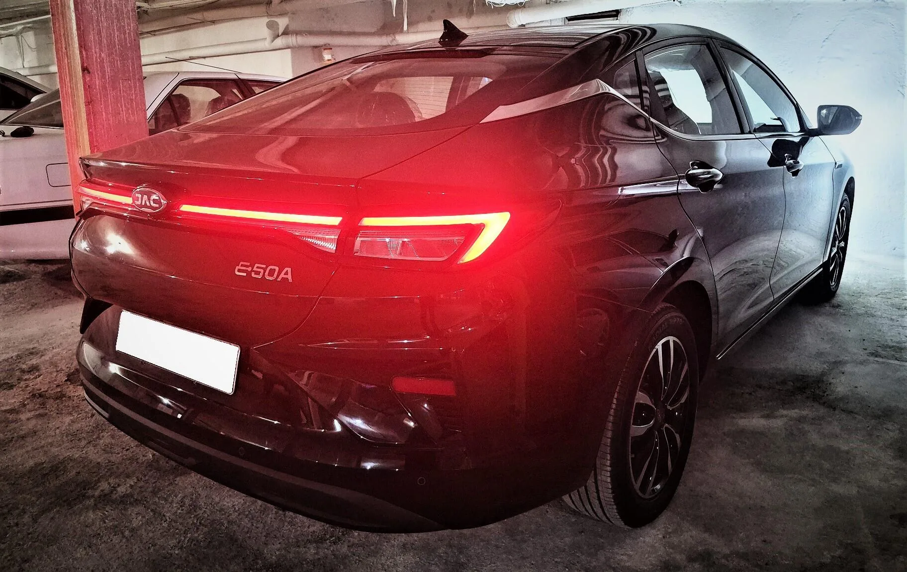 کی ام سی  eJ7 4