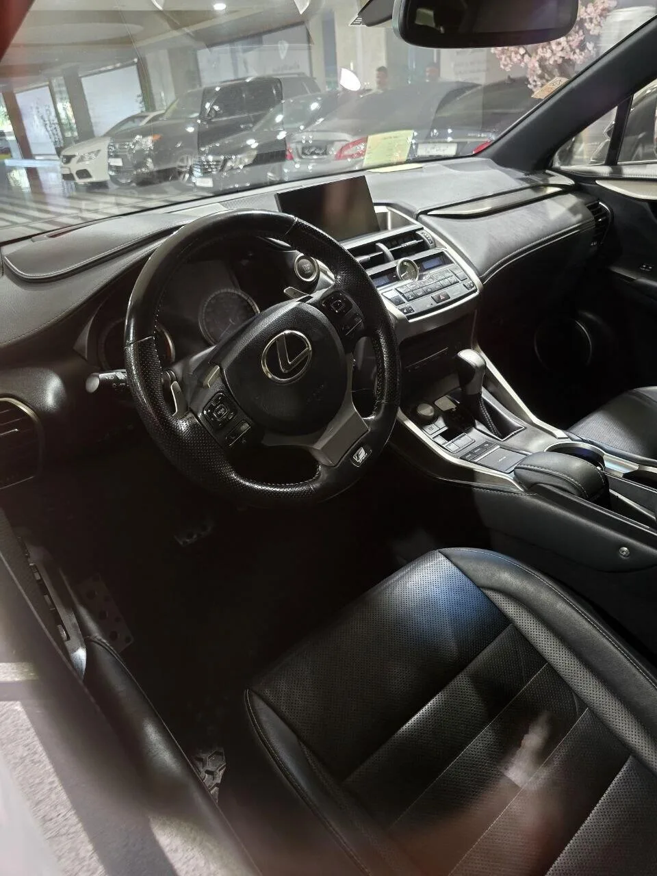 لکسوس  NX 5