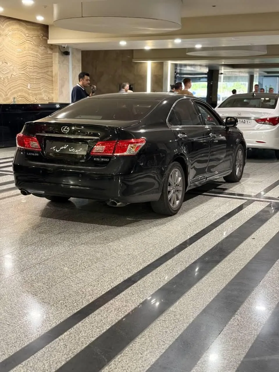 لکسوس  ES 3