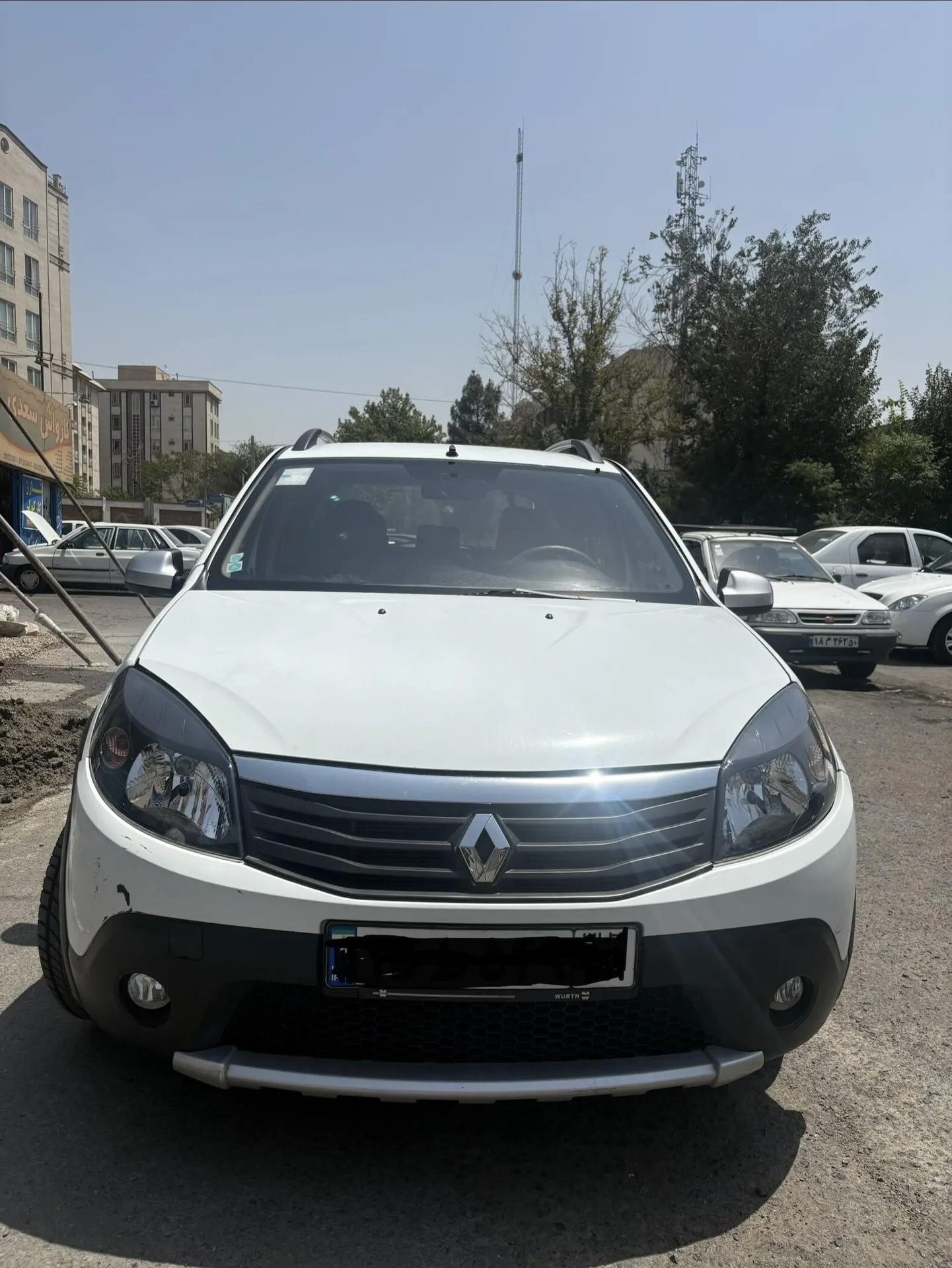رنو  ساندرو استپ وی 2