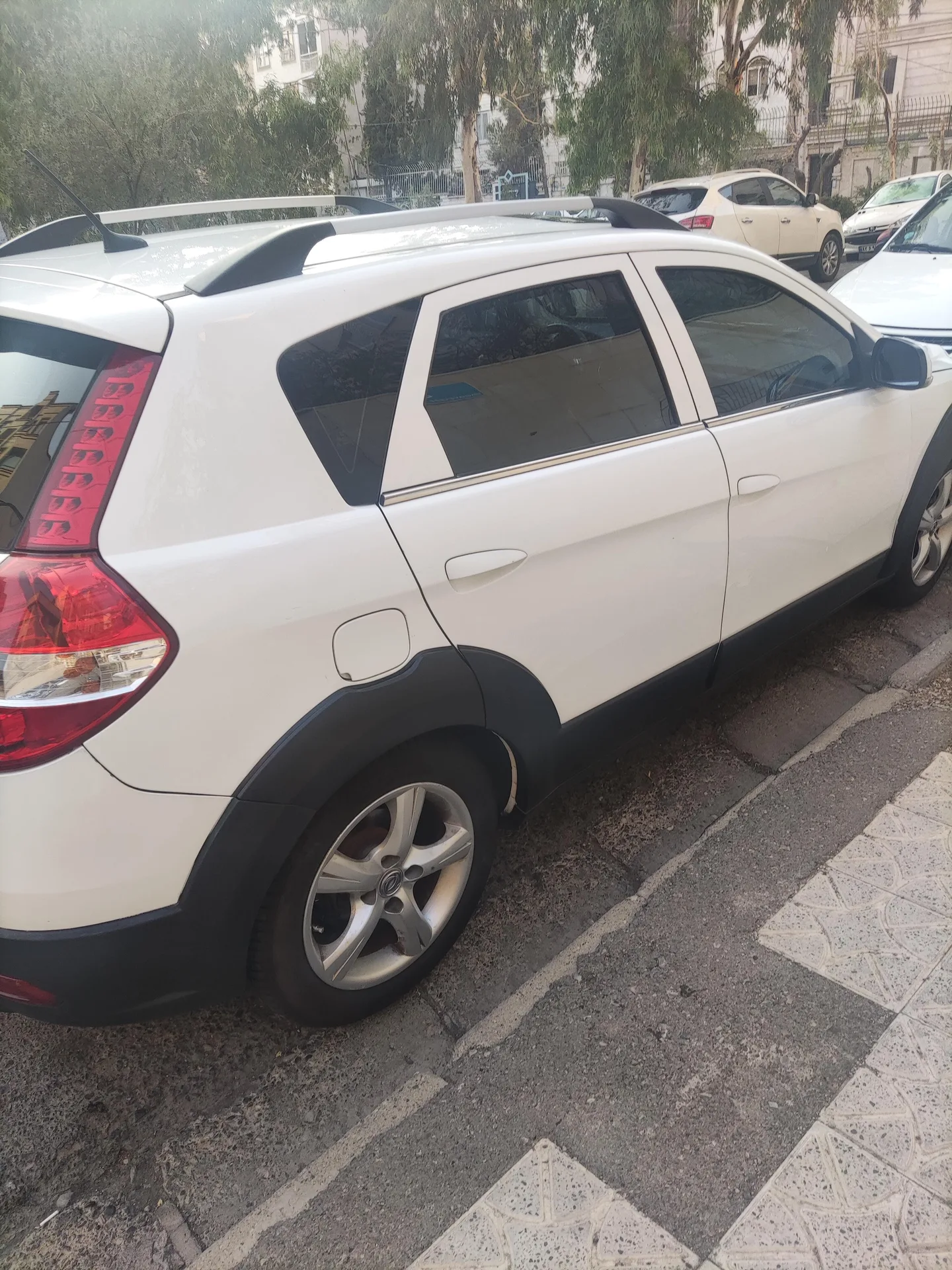 دانگ فنگ  H30 کراس 2