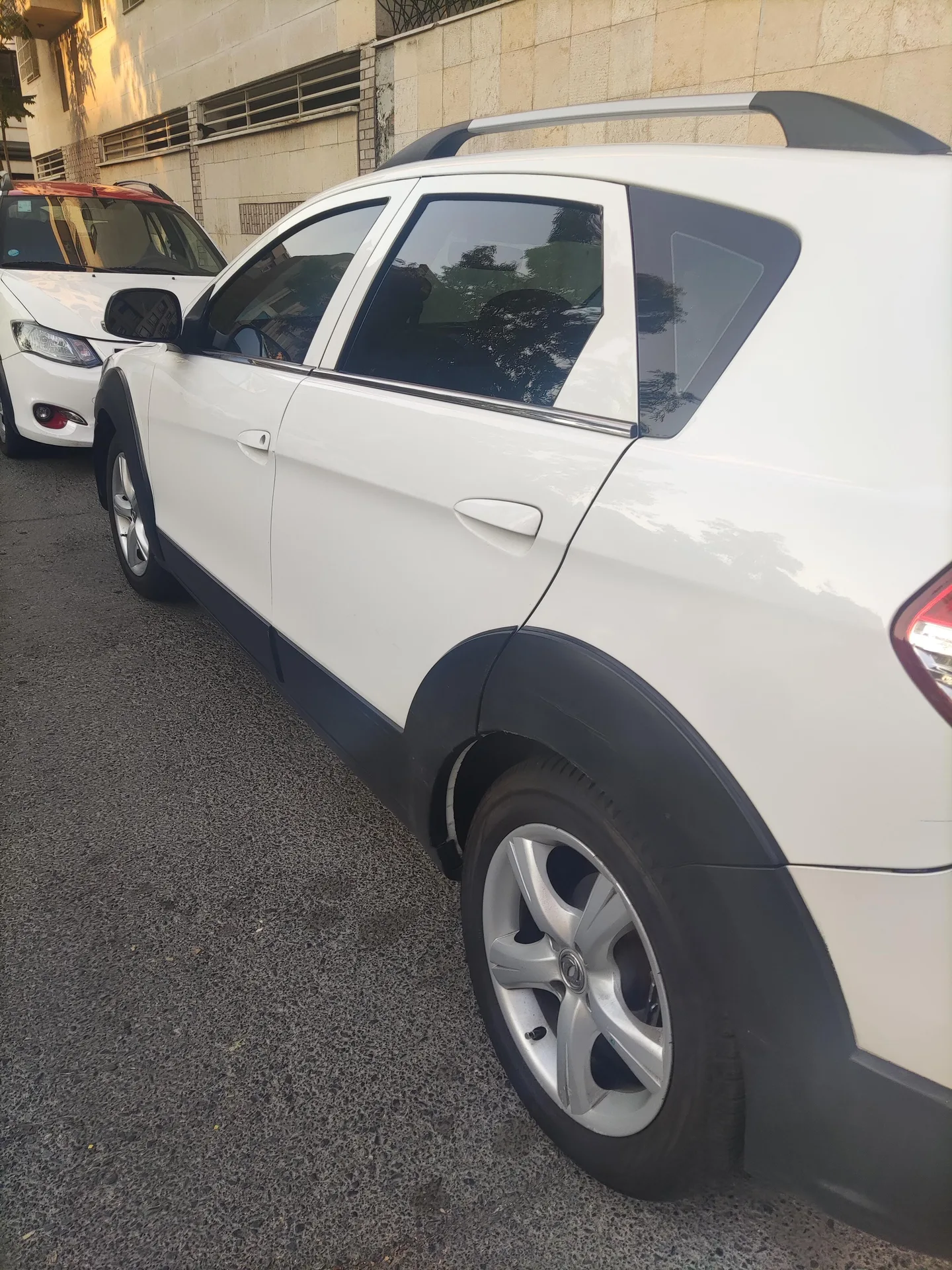 دانگ فنگ  H30 کراس 3