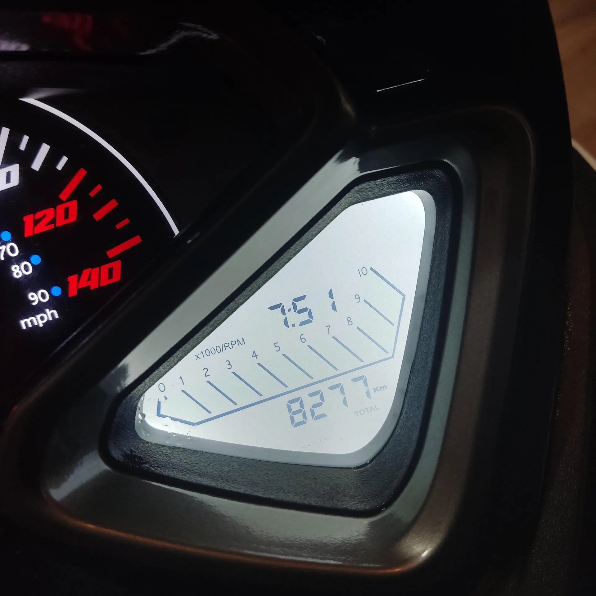 اس وای ام  گلکسی J 200 2