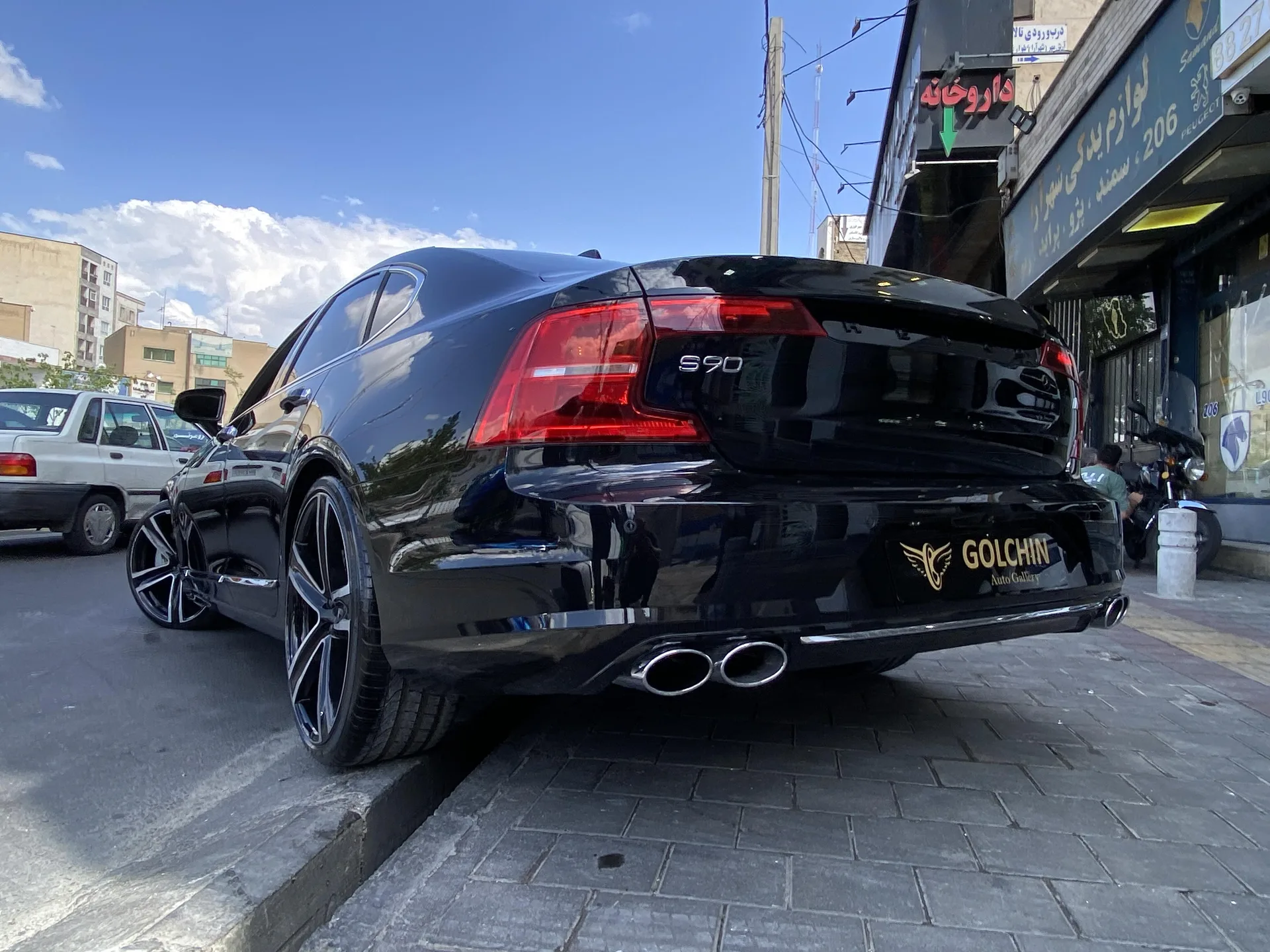 ولوو  S90 7