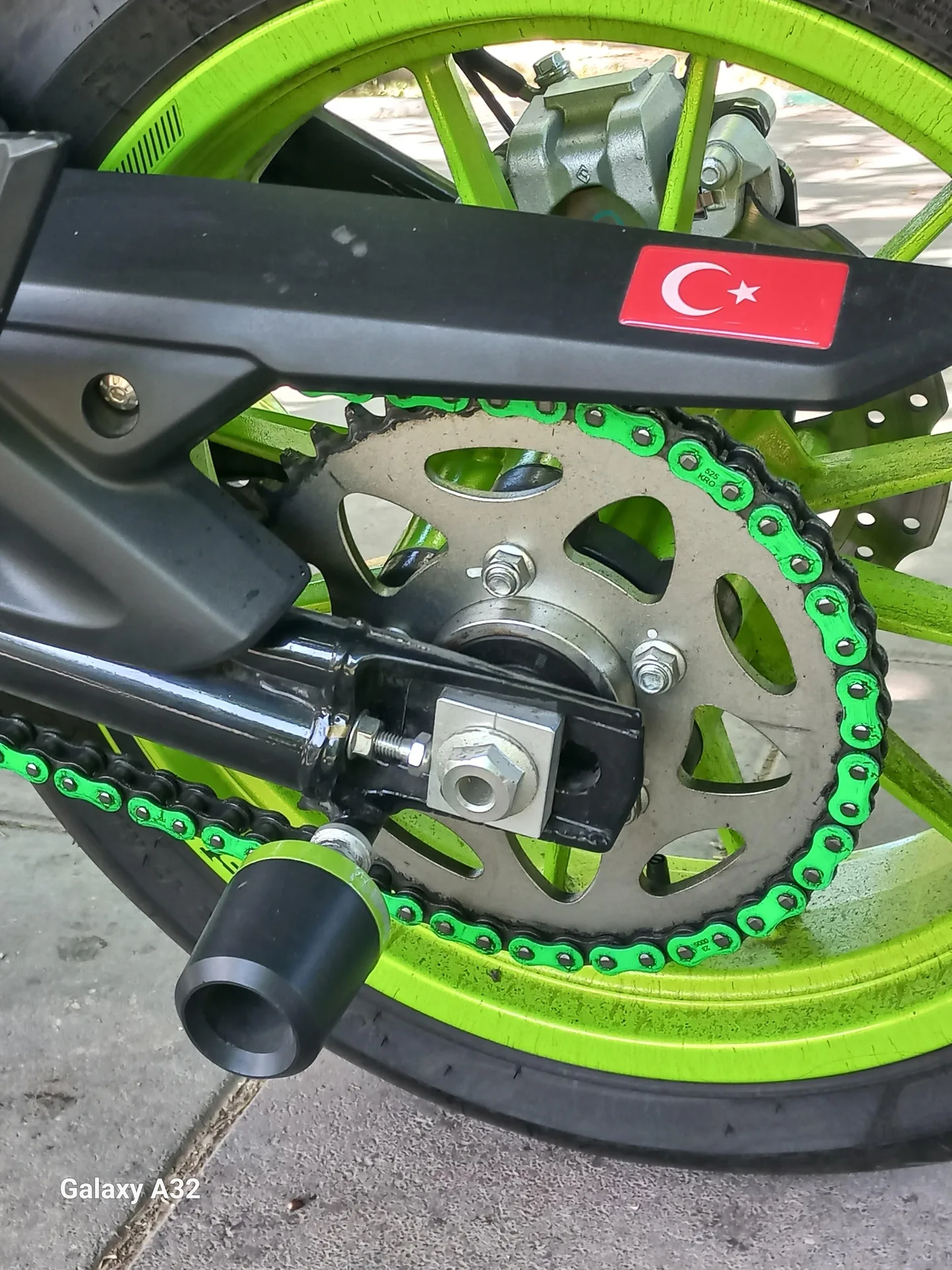 بنلی  TNT 249S 4