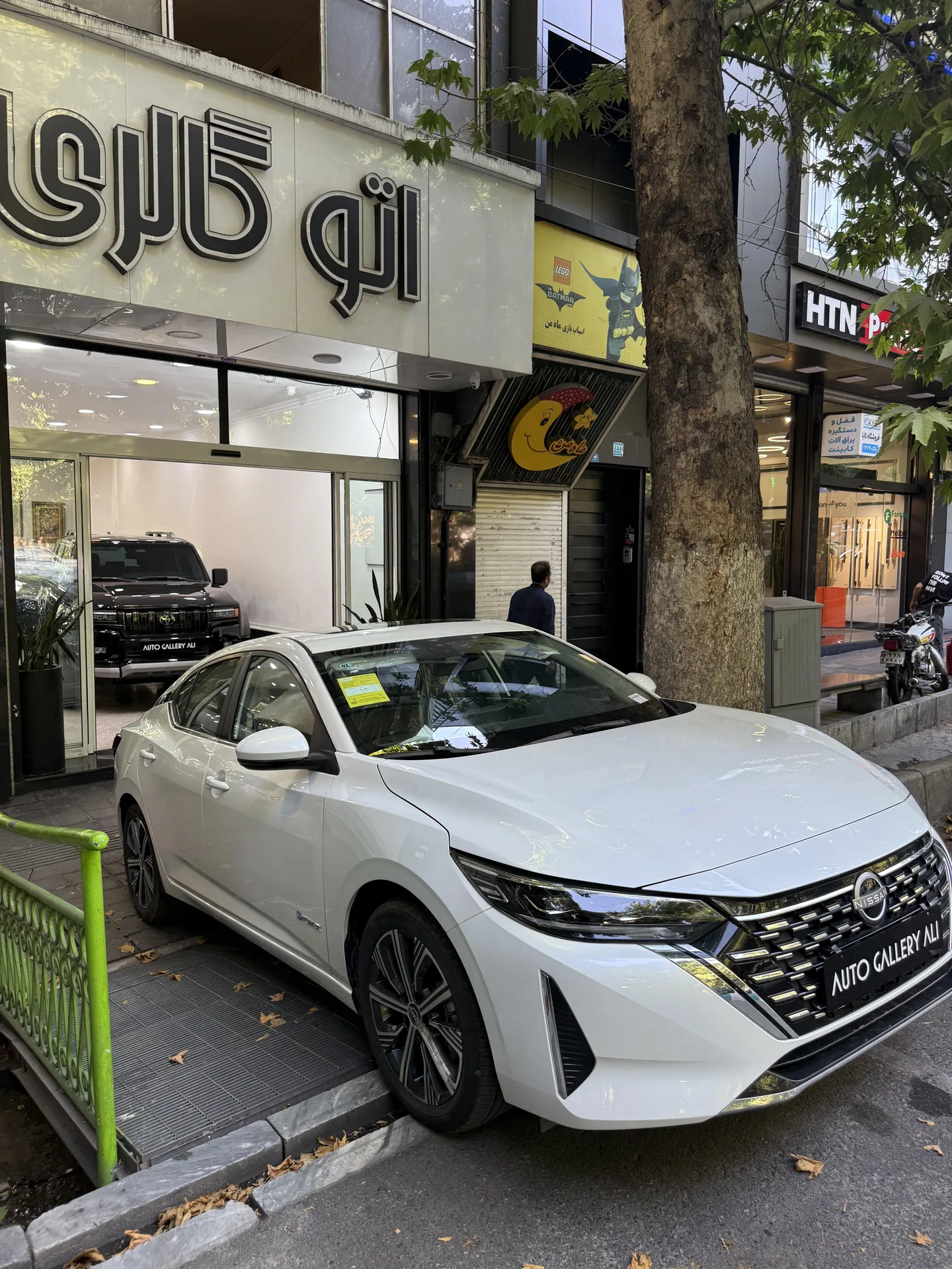 نیسان  سیلفی e-POWER 2