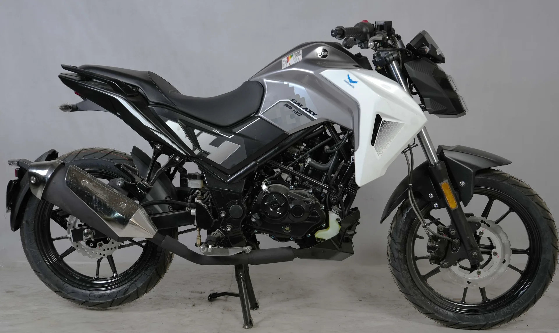 اس وای ام  گلکسی NA 180 2