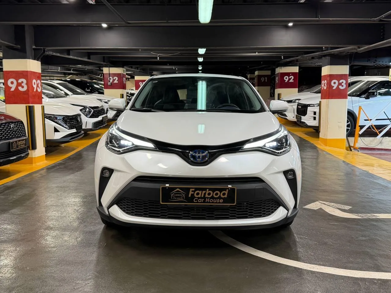تویوتا  C-HR هیبرید 3