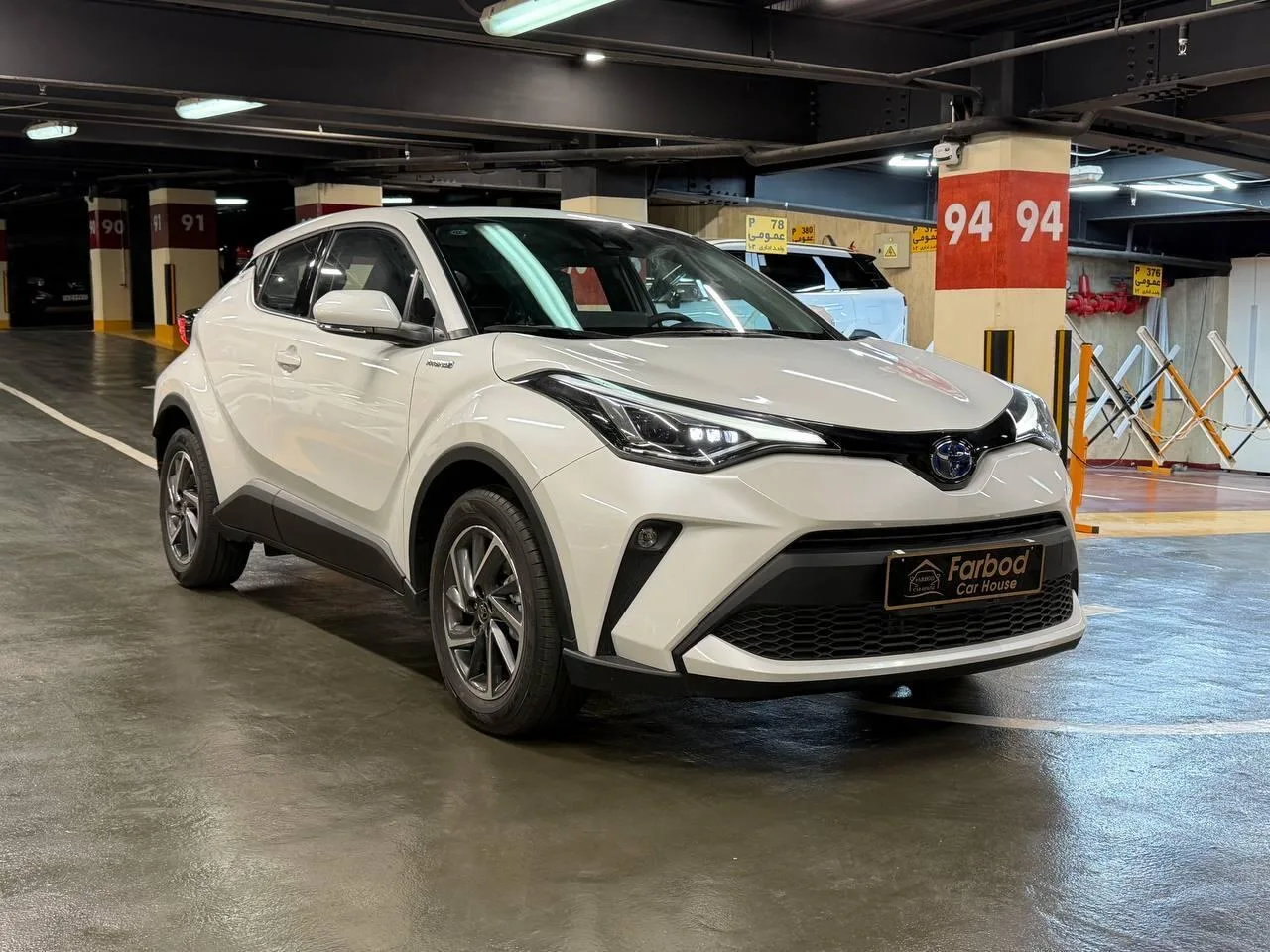 تویوتا  C-HR هیبرید 4