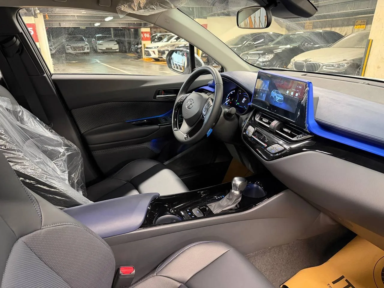 تویوتا  C-HR هیبرید 9