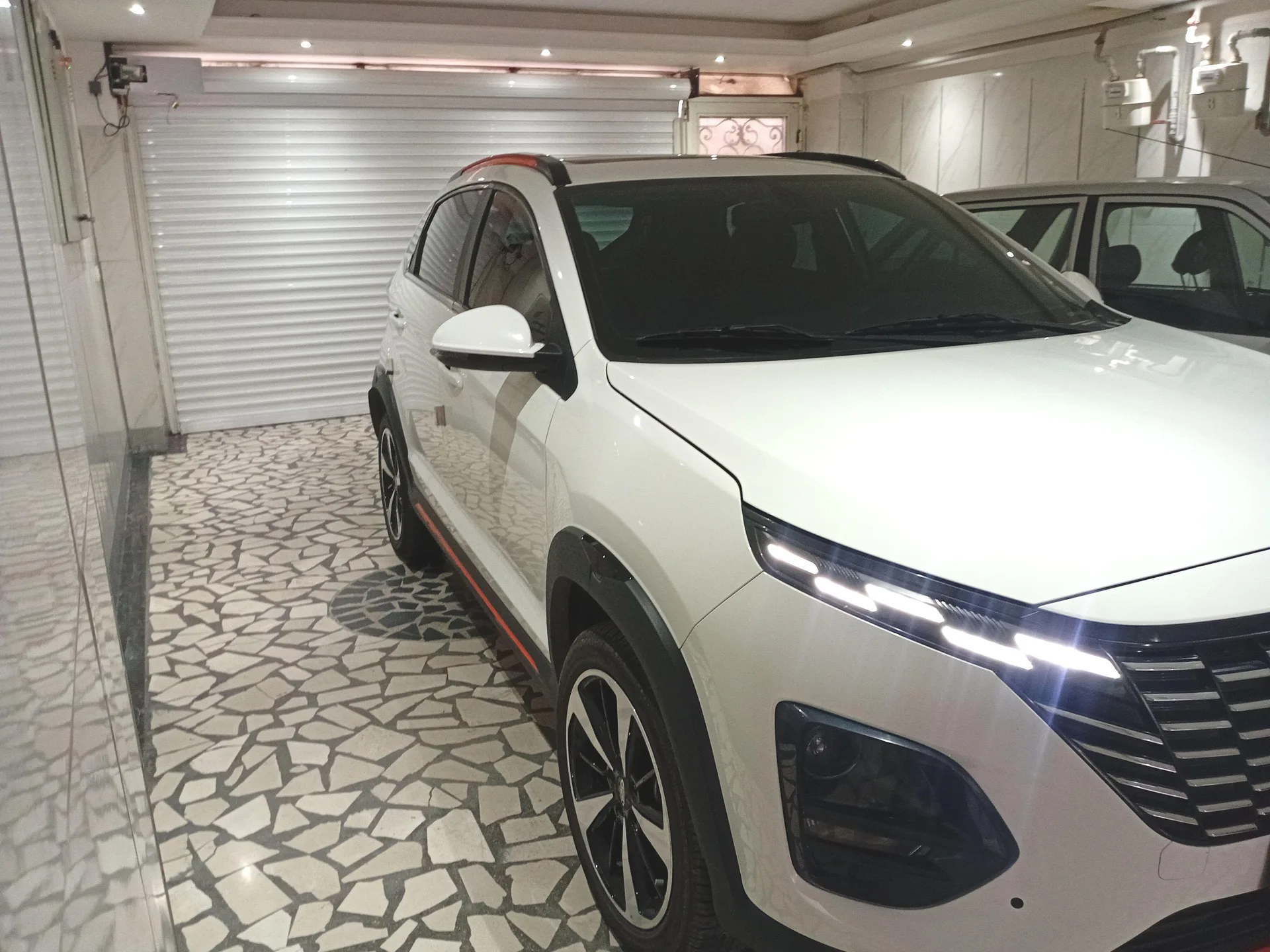 ام وی ام  X33 کراس 3