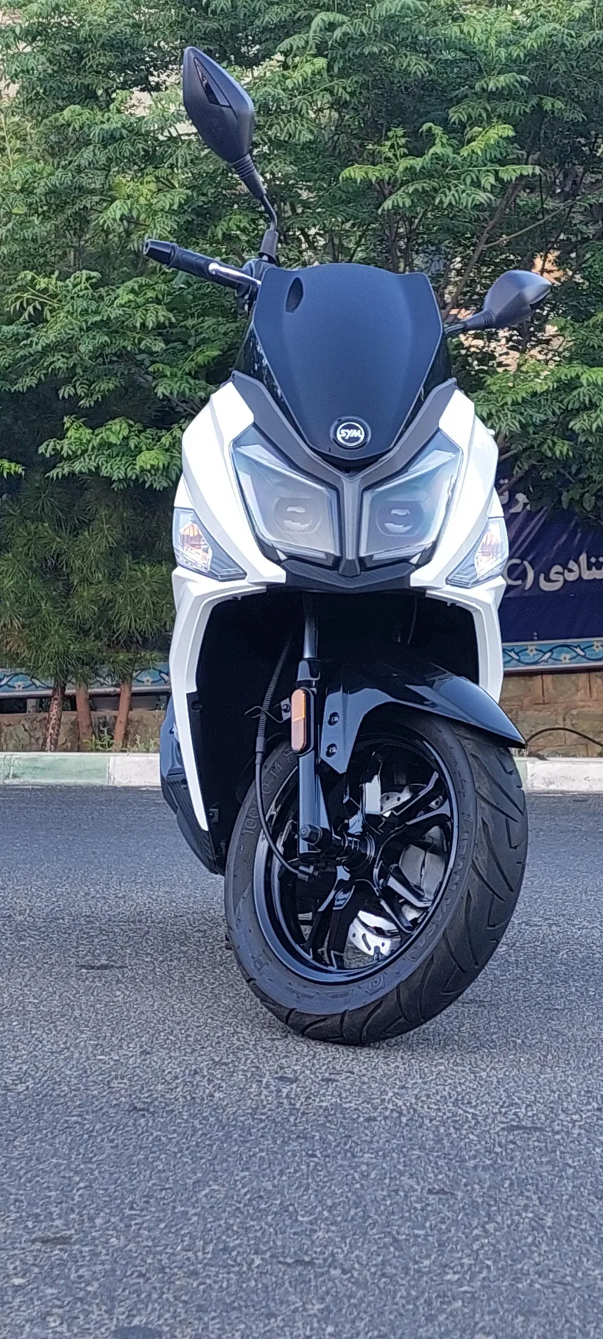 اس وای ام گلکسی J 200